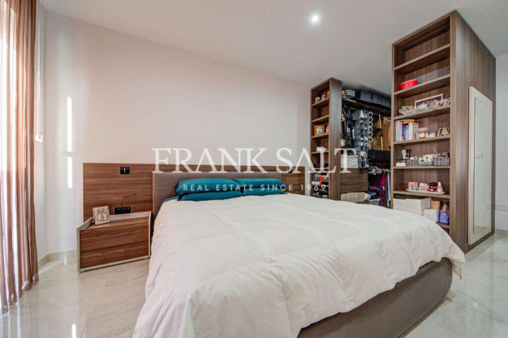 Zebbug, 3 Bedrooms Bedrooms, ,1 BathroomBathrooms,For Sale,FRSA-511365