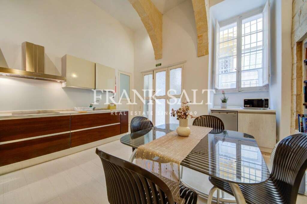 Valletta, 3 Bedrooms Bedrooms, ,3 BathroomsBathrooms,For Sale,FRSA-029492