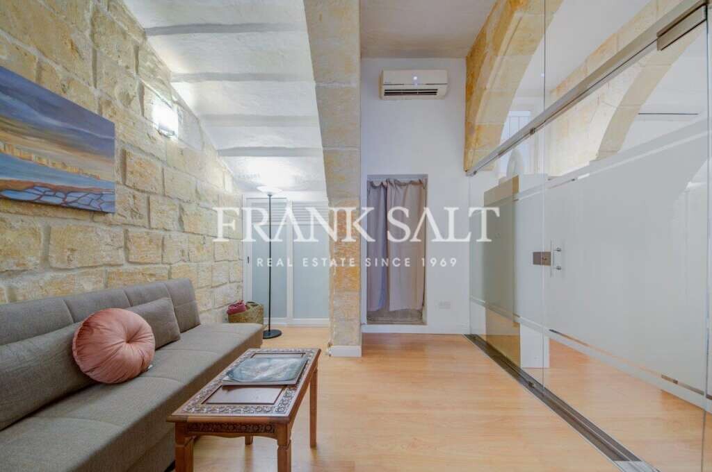 Valletta, 3 Bedrooms Bedrooms, ,3 BathroomsBathrooms,For Sale,FRSA-029492