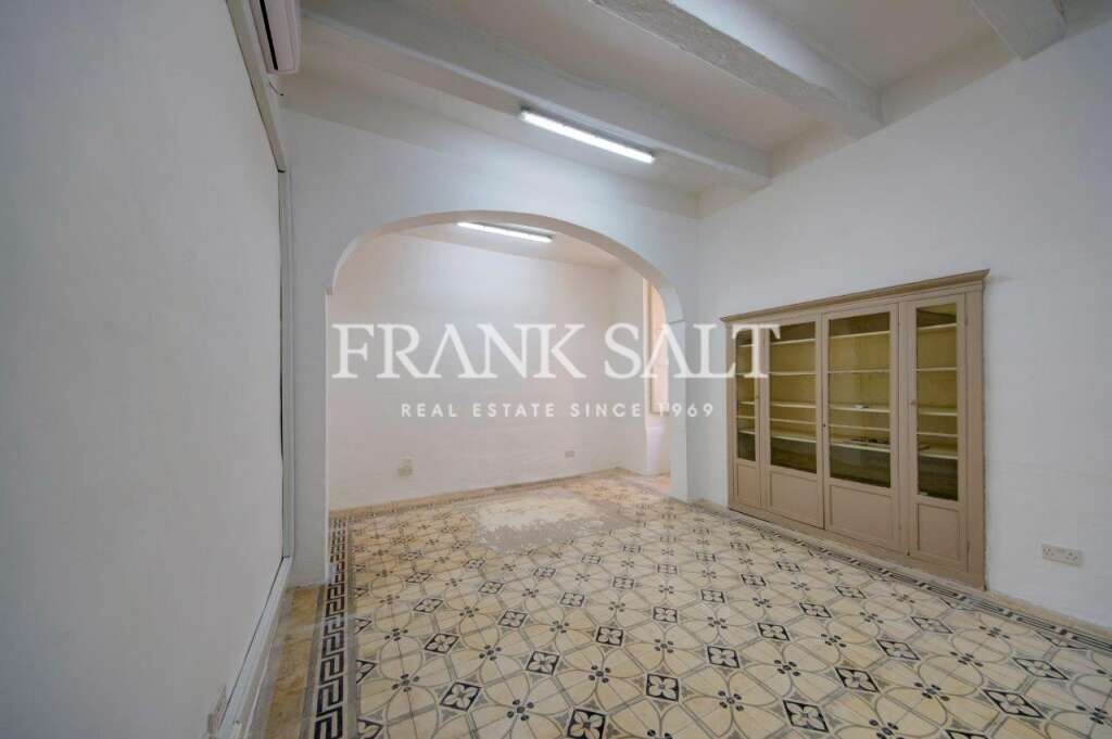 Valletta, 3 Bedrooms Bedrooms, ,3 BathroomsBathrooms,For Sale,FRSA-029492