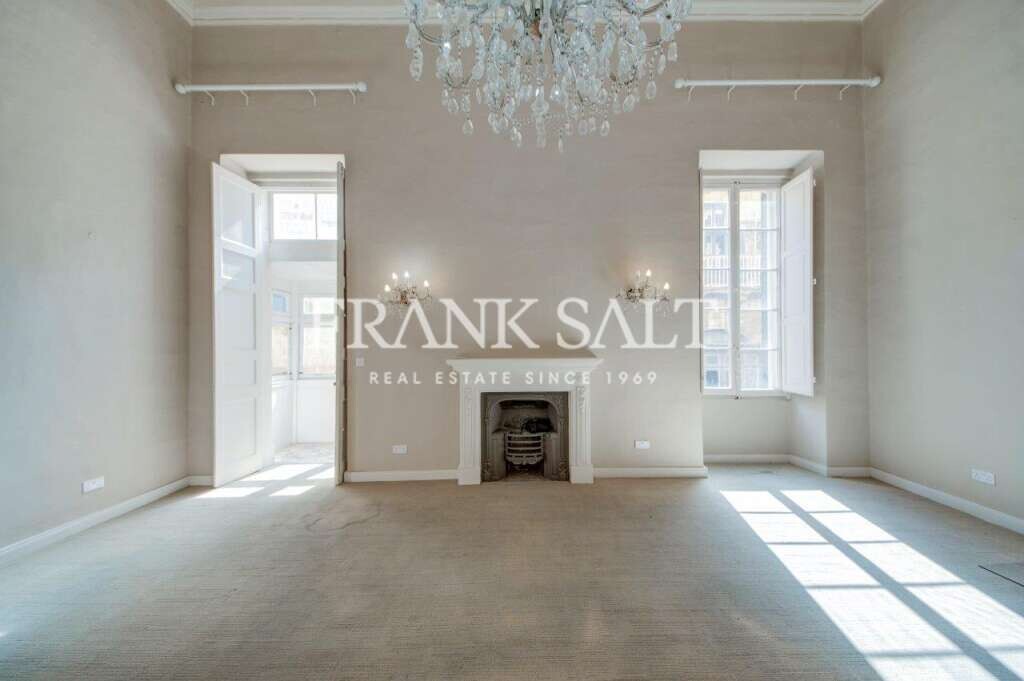 Valletta, 3 Bedrooms Bedrooms, ,3 BathroomsBathrooms,For Sale,FRSA-029492