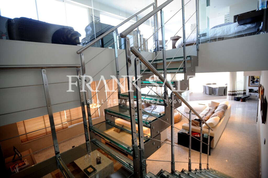 Sliema, 3 Bedrooms Bedrooms, ,2 BathroomsBathrooms,For Sale,FRSA-313727