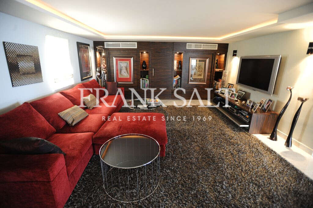 Sliema, 3 Bedrooms Bedrooms, ,2 BathroomsBathrooms,For Sale,FRSA-313727