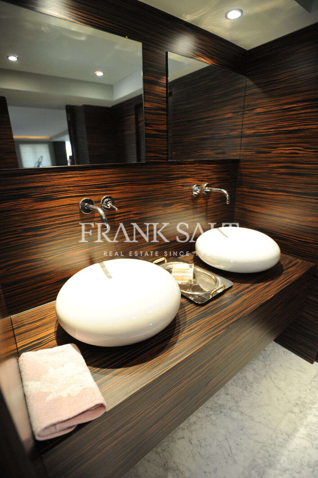 Sliema, 3 Bedrooms Bedrooms, ,2 BathroomsBathrooms,For Sale,FRSA-313727