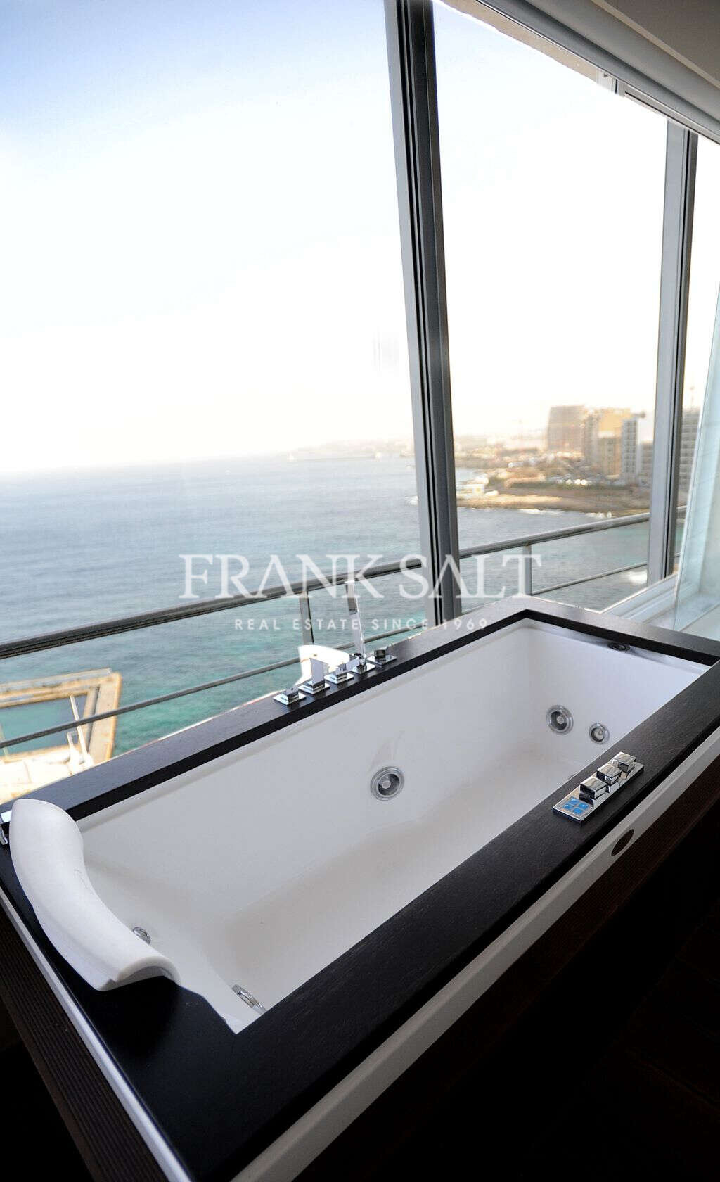 Sliema, 3 Bedrooms Bedrooms, ,2 BathroomsBathrooms,For Sale,FRSA-313727