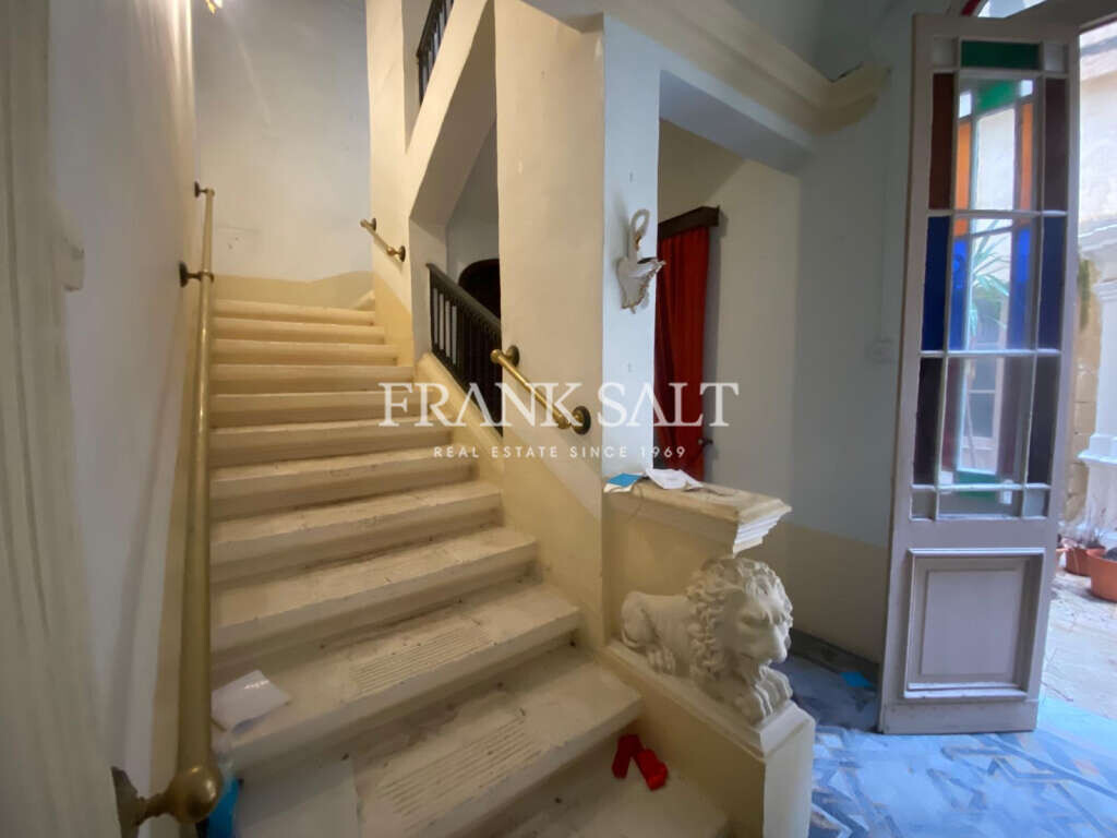 Qormi, 7 Bedrooms Bedrooms, ,1 BathroomBathrooms,For Sale,FRSA-354088