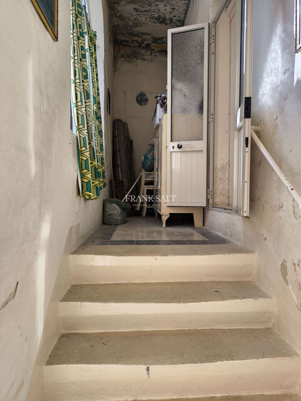Naxxar, 2 Bedrooms Bedrooms, ,1 BathroomBathrooms,For Sale,FRSA-354081