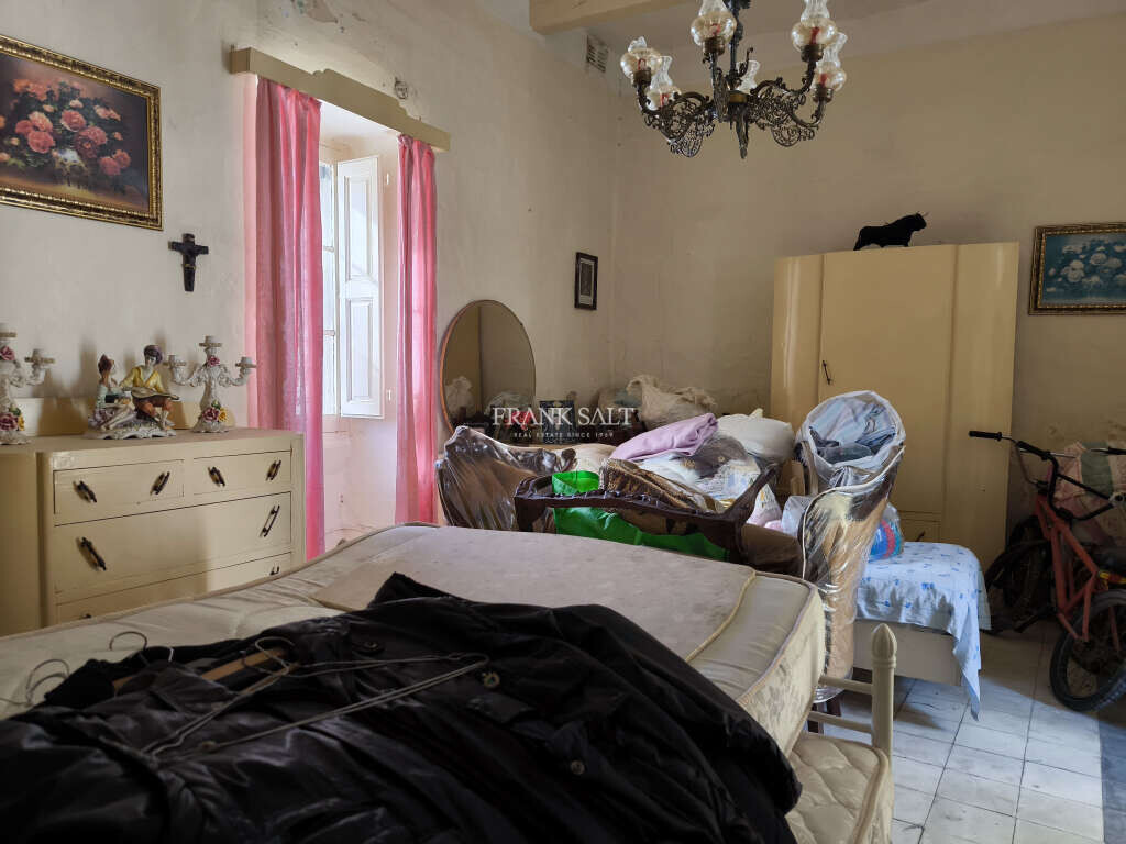 Naxxar, 2 Bedrooms Bedrooms, ,1 BathroomBathrooms,For Sale,FRSA-354081