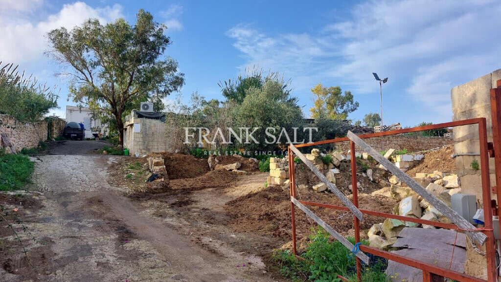 Qormi, ,For Sale,FRSA-043611