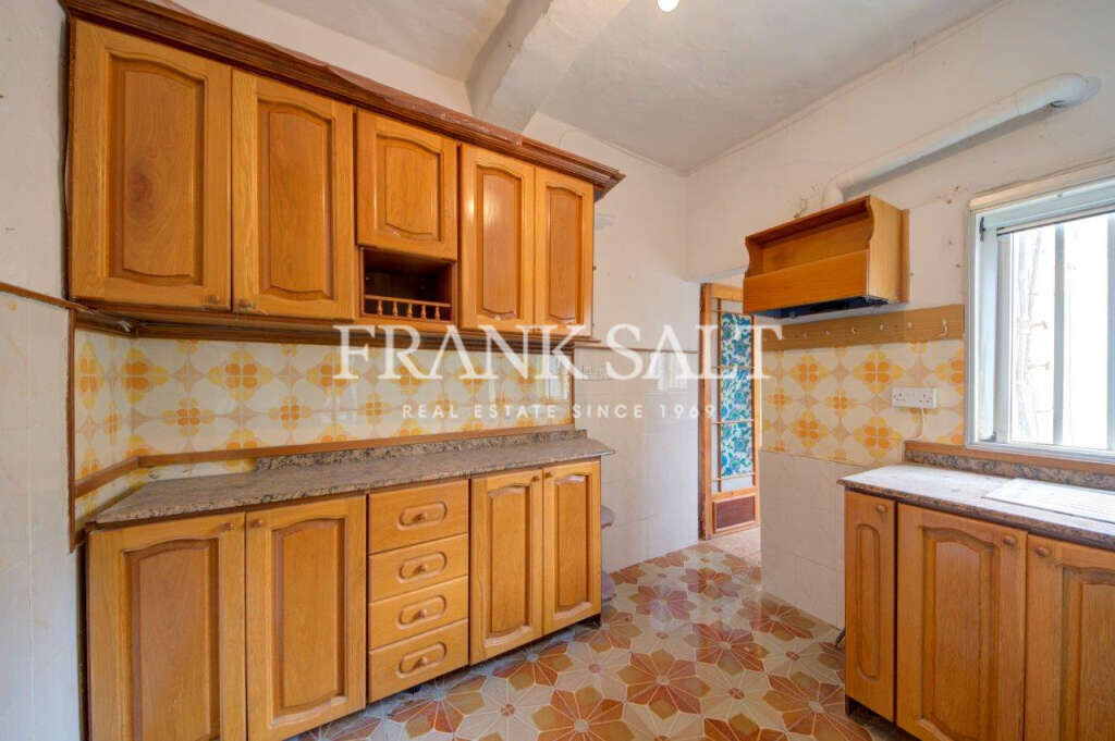 Zejtun, 6 Bedrooms Bedrooms, ,2 BathroomsBathrooms,For Sale,FRSA-425952