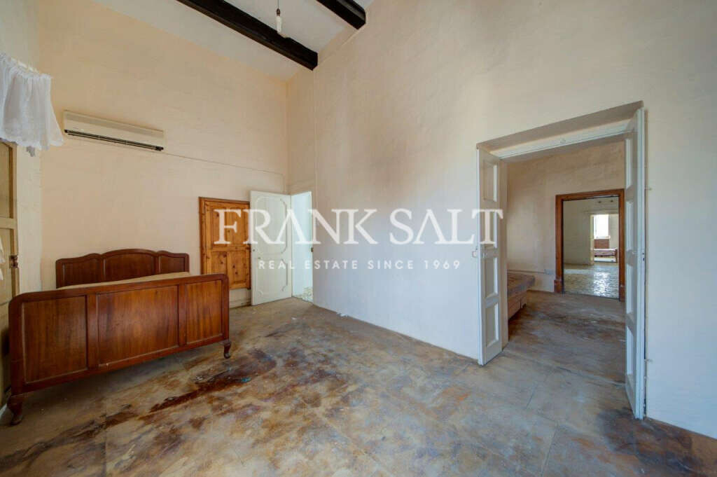 Zejtun, 6 Bedrooms Bedrooms, ,2 BathroomsBathrooms,For Sale,FRSA-425952