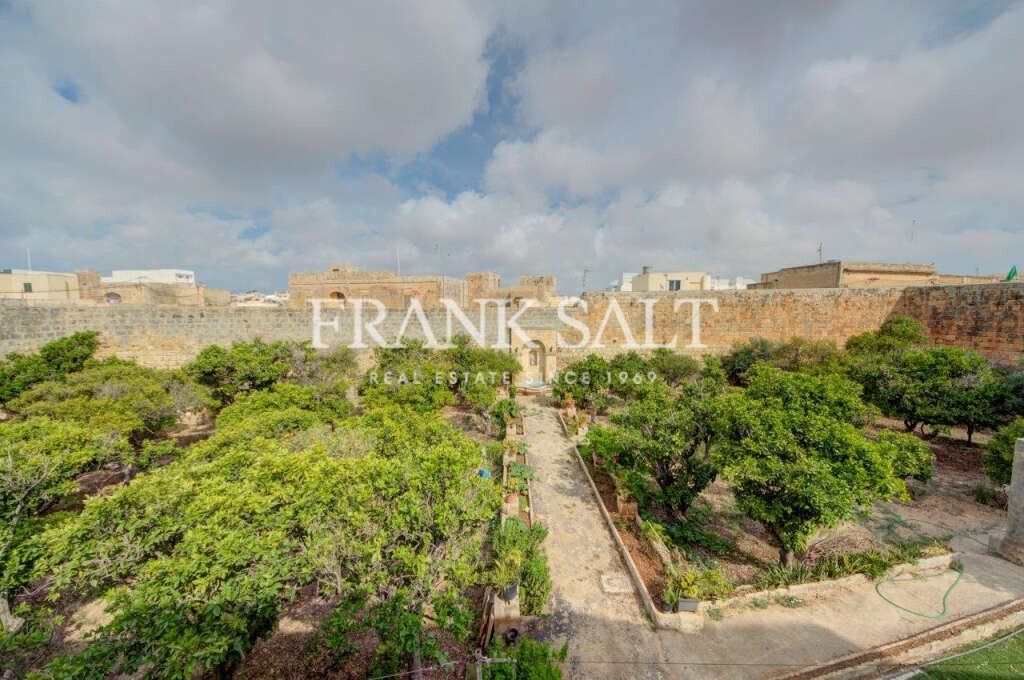 Zejtun, 6 Bedrooms Bedrooms, ,2 BathroomsBathrooms,For Sale,FRSA-425952