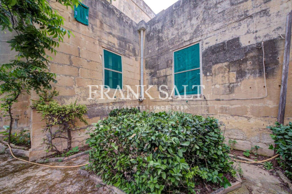 Zejtun, 6 Bedrooms Bedrooms, ,2 BathroomsBathrooms,For Sale,FRSA-425952