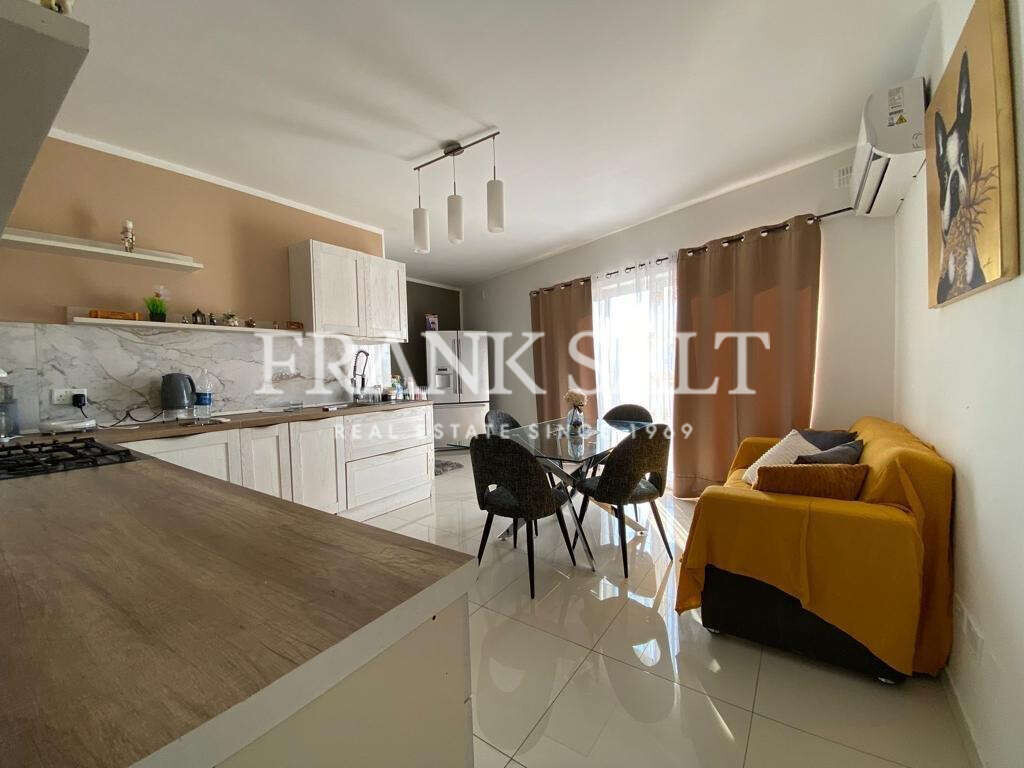 Santa Venera, 3 Bedrooms Bedrooms, ,2 BathroomsBathrooms,For Sale,FRSA-318039