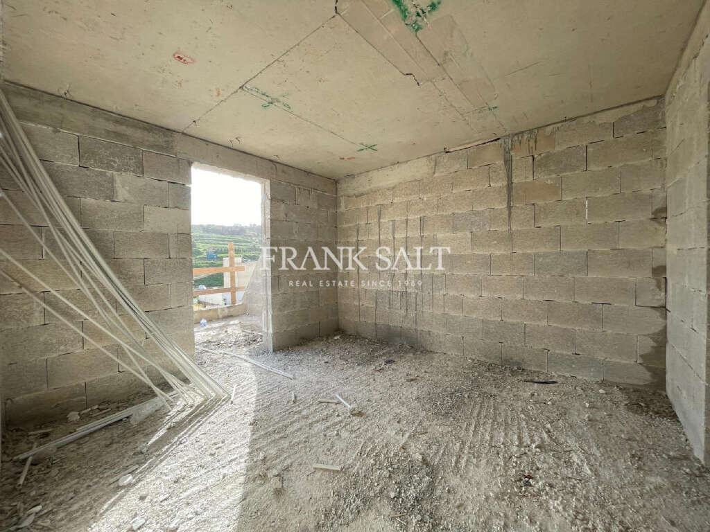 St Pauls Bay, 2 Bedrooms Bedrooms, ,1 BathroomBathrooms,For Sale,FRSA-043597