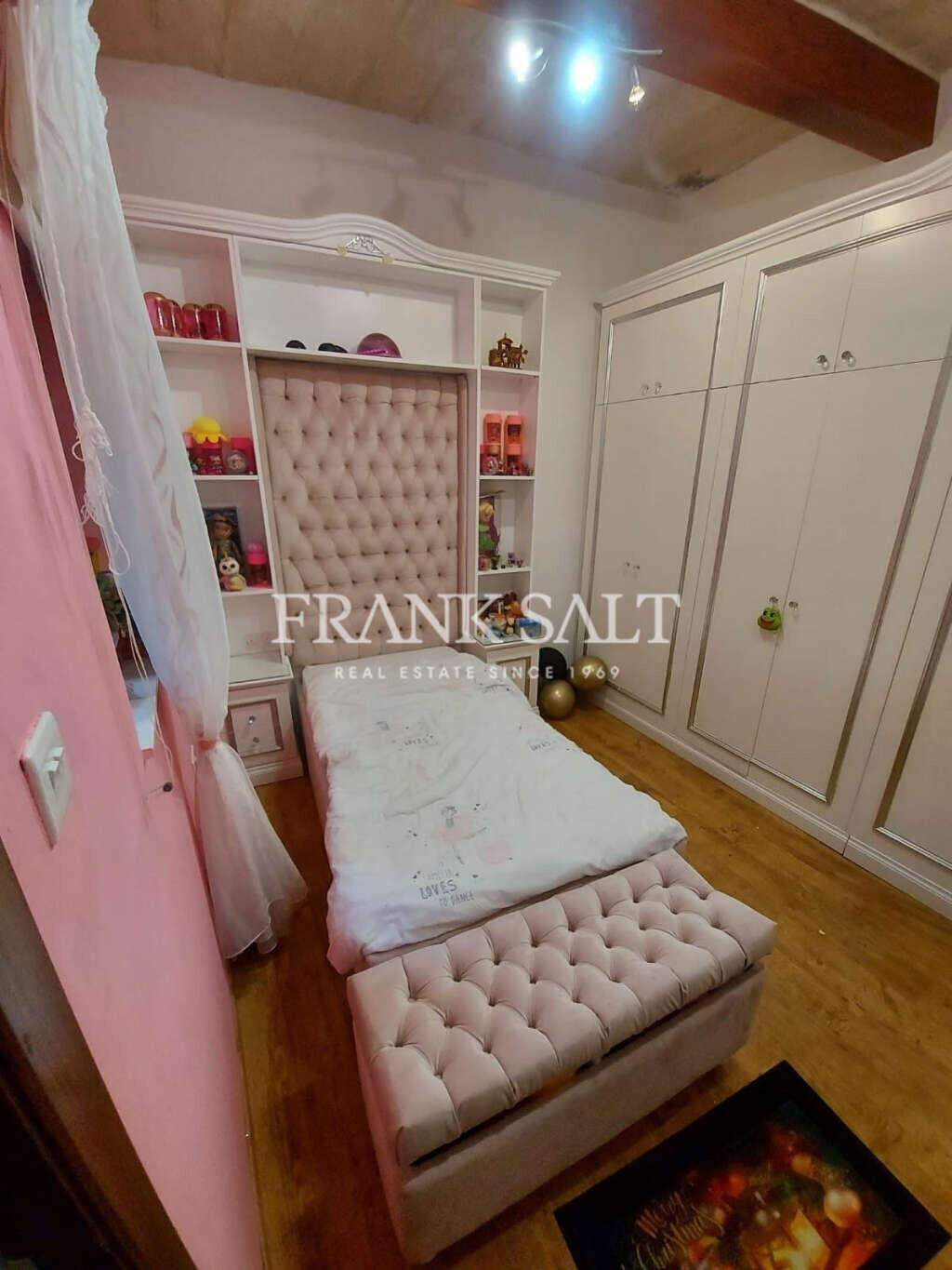 Kirkop, 3 Bedrooms Bedrooms, ,For Sale,FRSA-216329