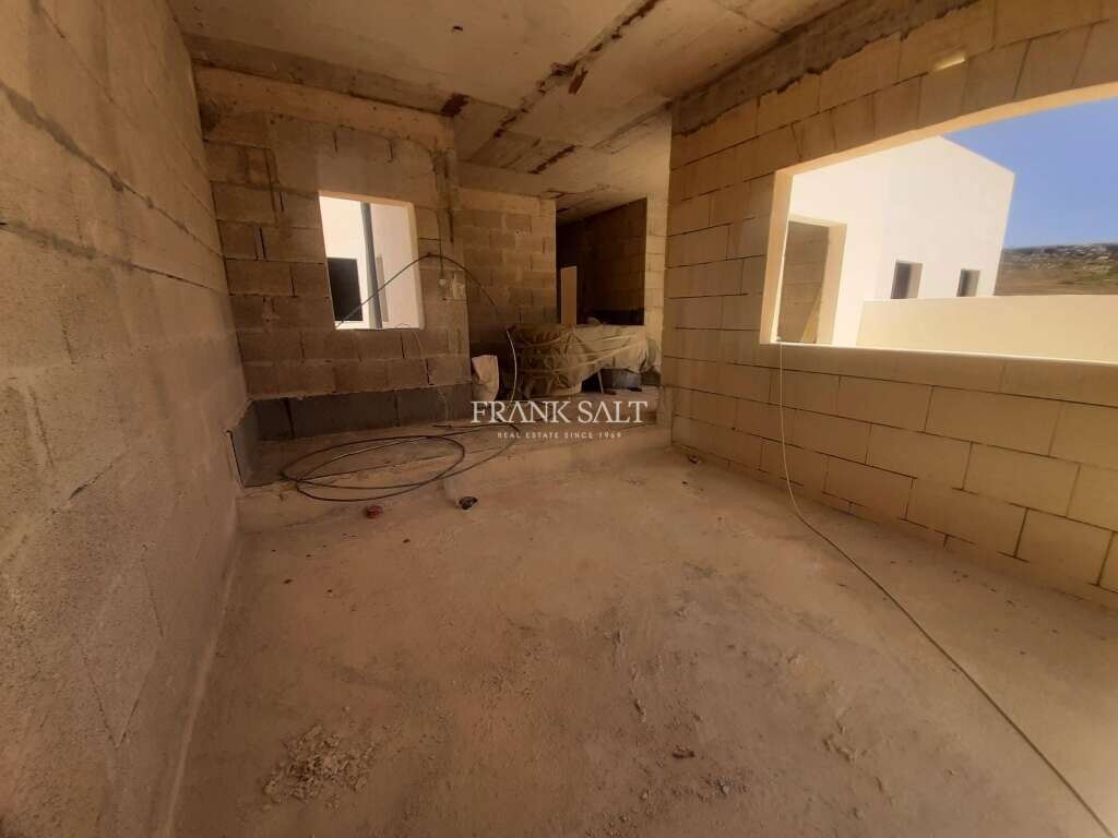 Marsalforn, Gozo, 2 Bedrooms Bedrooms, ,1 BathroomBathrooms,For Sale,FRSA-115184