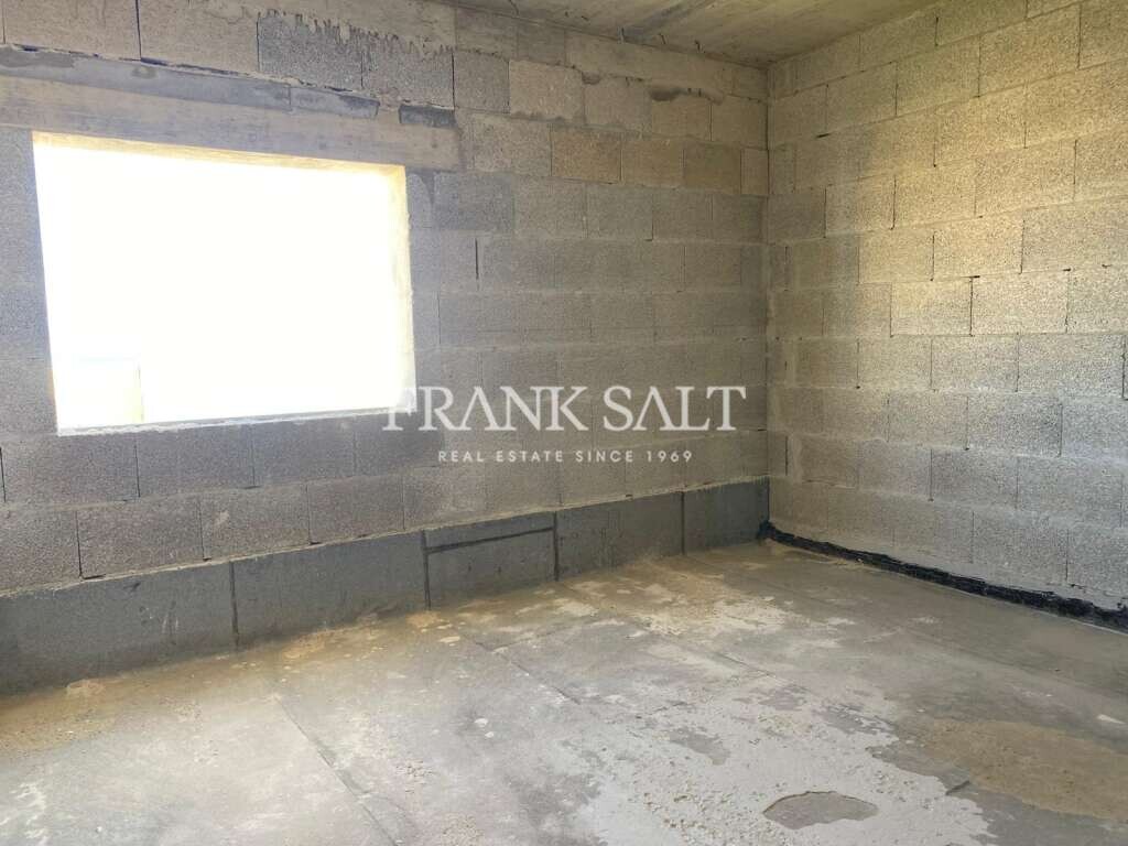 Marsalforn, Gozo, 2 Bedrooms Bedrooms, ,1 BathroomBathrooms,For Sale,FRSA-115184