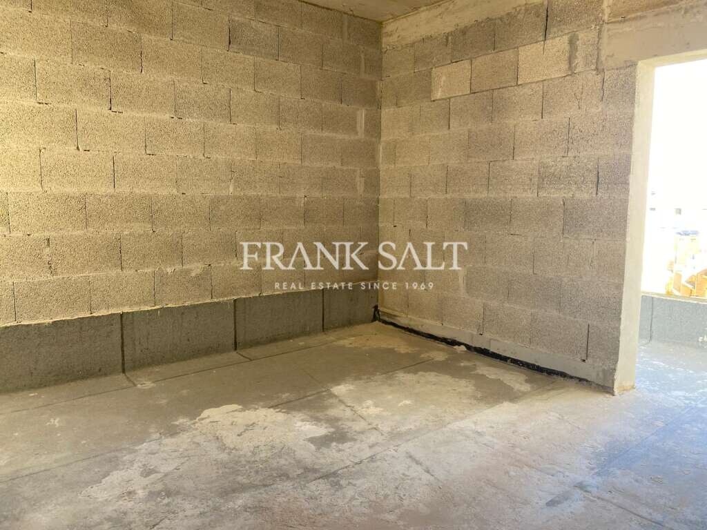 Marsalforn, Gozo, 2 Bedrooms Bedrooms, ,1 BathroomBathrooms,For Sale,FRSA-115184