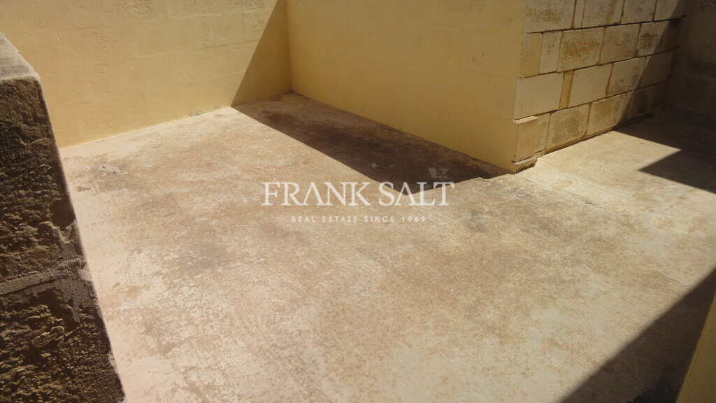 Marsalforn, Gozo, 1 Bedroom Bedrooms, ,1 BathroomBathrooms,For Sale,FRSA-115185