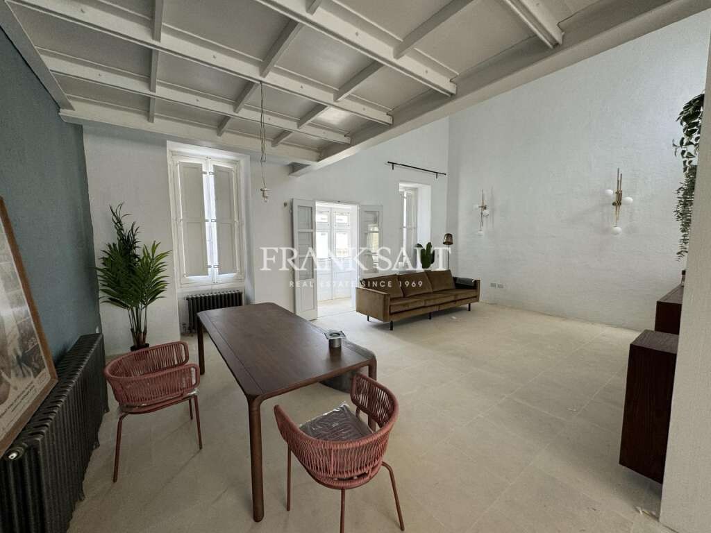 Valletta, 7 Bedrooms Bedrooms, ,7 BathroomsBathrooms,For Sale,FRSA-321862
