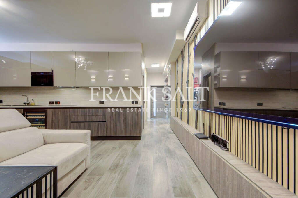 St Julians, 2 Bedrooms Bedrooms, ,1 BathroomBathrooms,For Sale,FRSA-321859