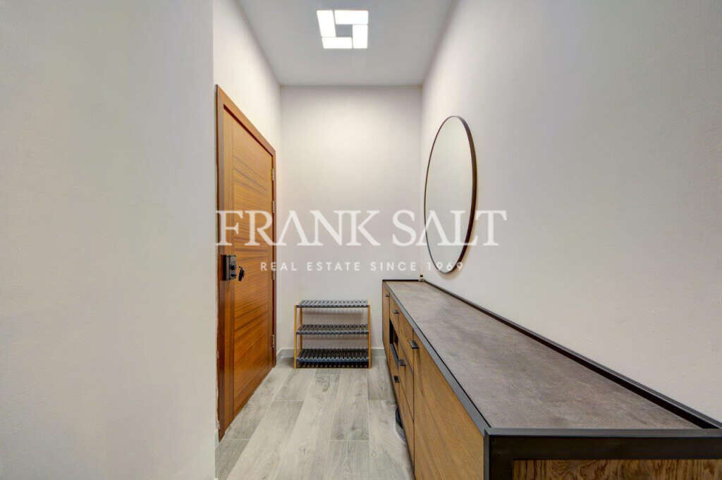 St Julians, 2 Bedrooms Bedrooms, ,1 BathroomBathrooms,For Sale,FRSA-321859