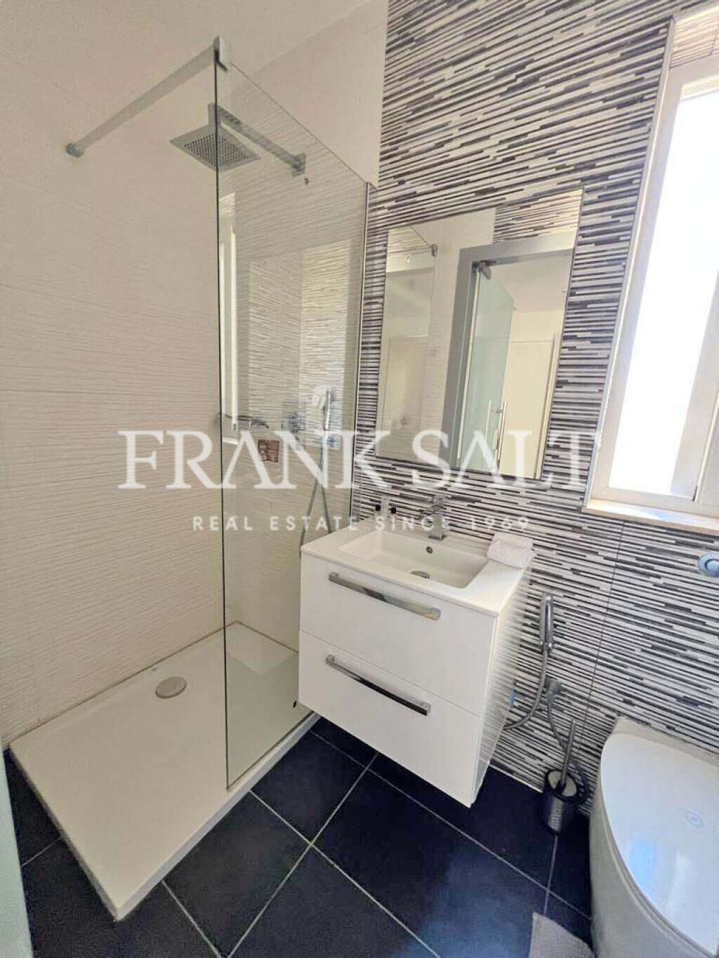 Sliema, 4 Bedrooms Bedrooms, ,3 BathroomsBathrooms,For Sale,FRSA-916555