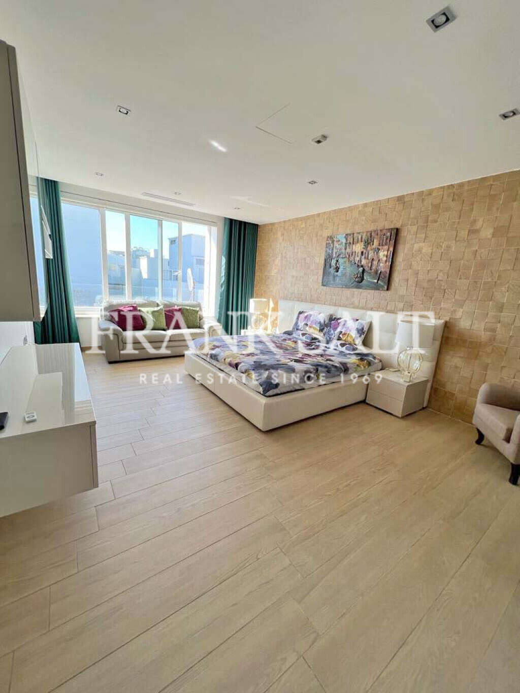 Sliema, 4 Bedrooms Bedrooms, ,3 BathroomsBathrooms,For Sale,FRSA-916555