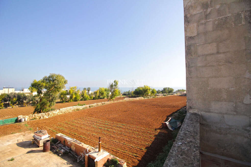 Xghajra, 5 Bedrooms Bedrooms, ,1 BathroomBathrooms,For Sale,FRSA-425664