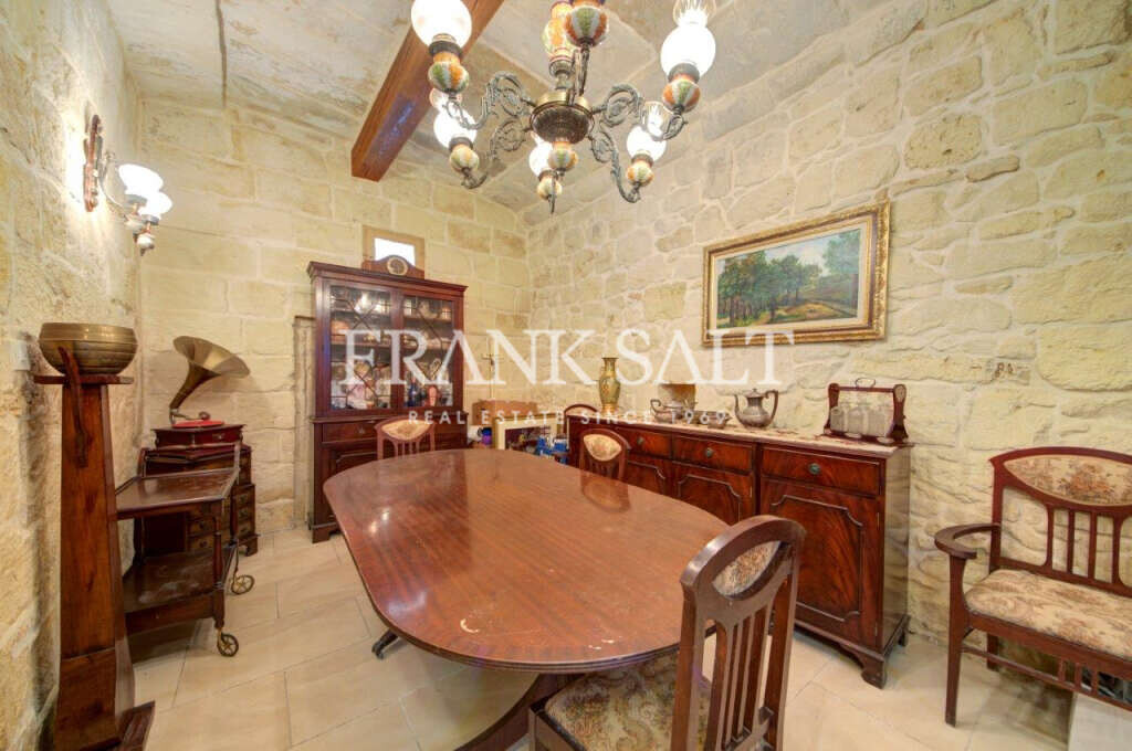 Qormi, 4 Bedrooms Bedrooms, ,4 BathroomsBathrooms,For Sale,FRSA-511296