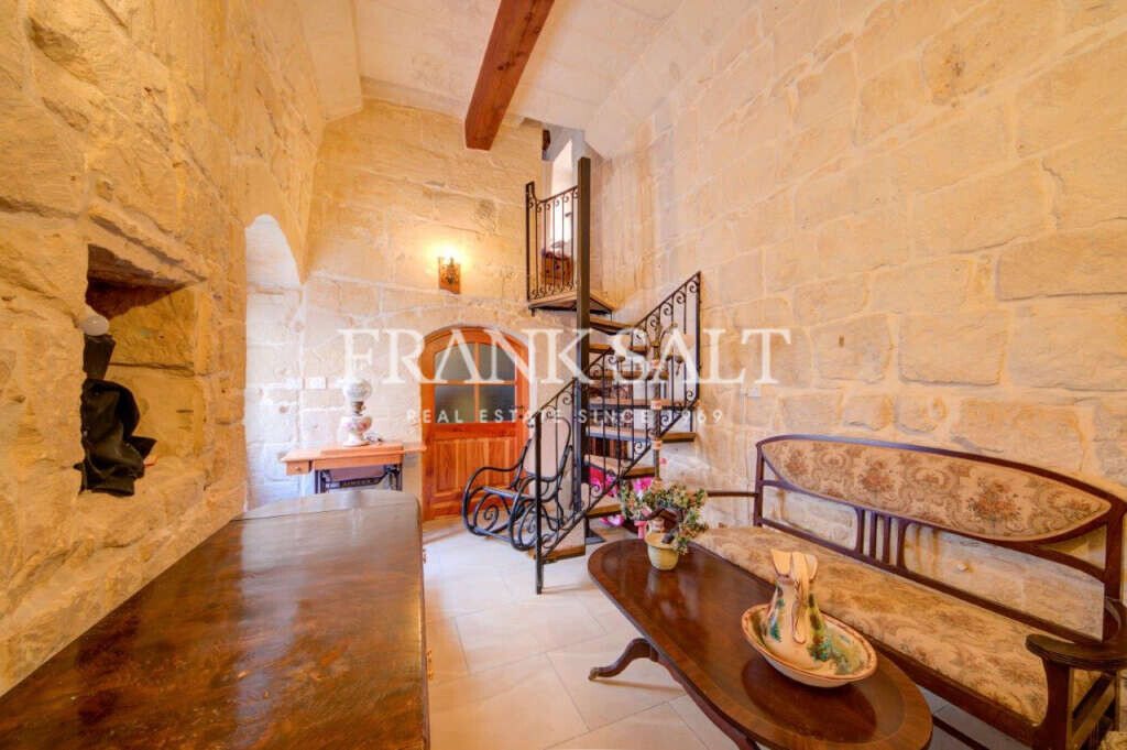 Qormi, 4 Bedrooms Bedrooms, ,4 BathroomsBathrooms,For Sale,FRSA-511296