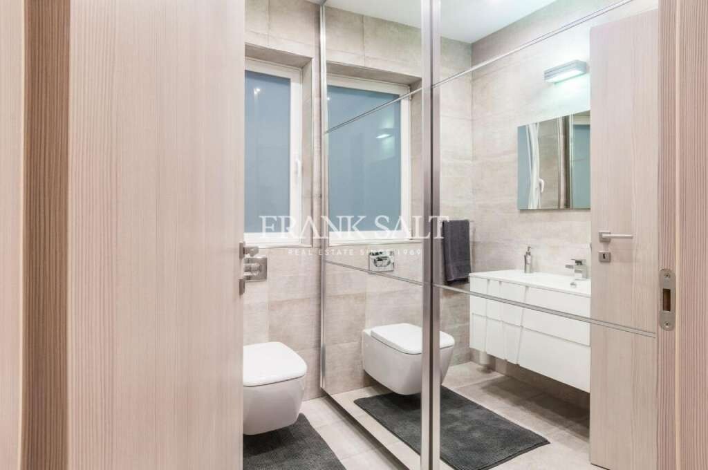 Sliema, 2 Bedrooms Bedrooms, ,1 BathroomBathrooms,For Sale,FRSA-036845