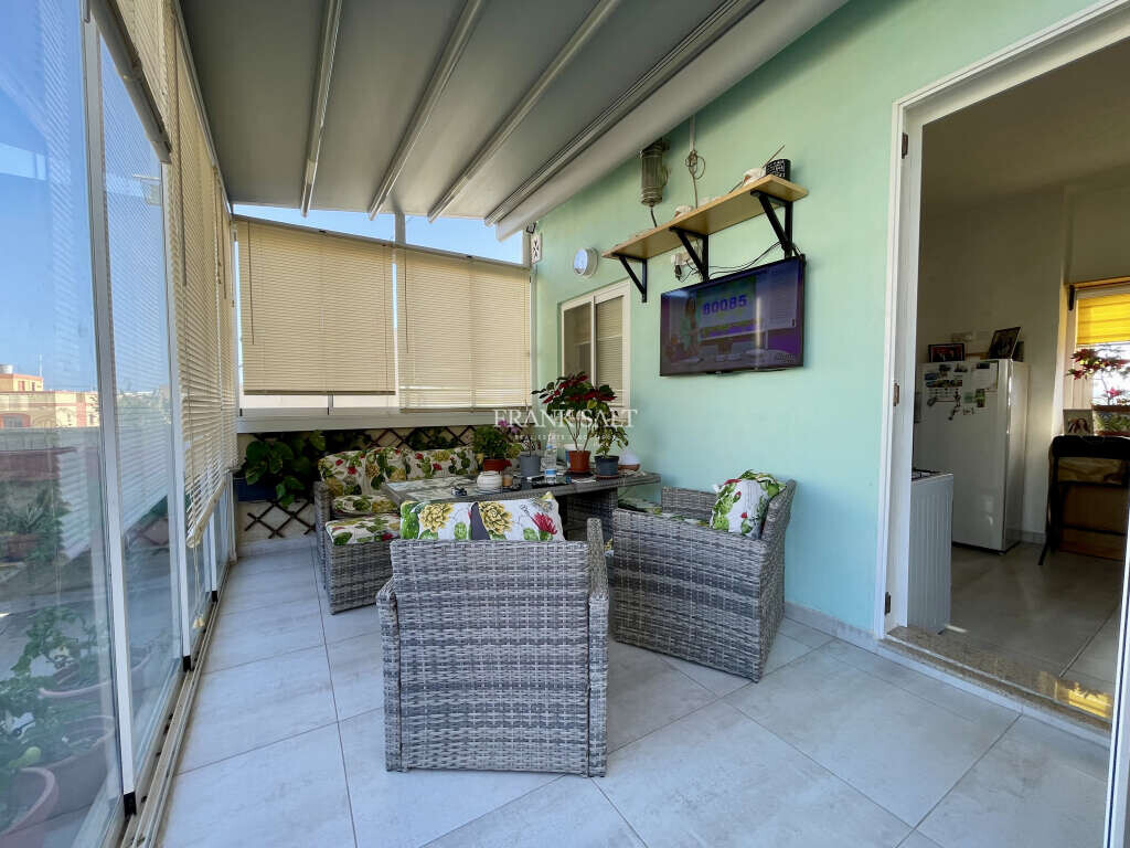 Cospicua, 3 Bedrooms Bedrooms, ,2 BathroomsBathrooms,For Sale,FRSA-425051