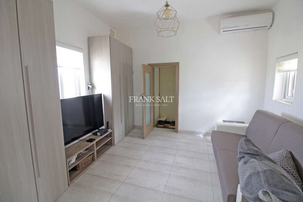 Cospicua, 3 Bedrooms Bedrooms, ,2 BathroomsBathrooms,For Sale,FRSA-425051