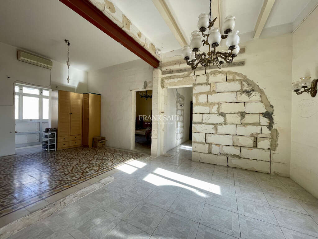 Cospicua, 3 Bedrooms Bedrooms, ,2 BathroomsBathrooms,For Sale,FRSA-425051