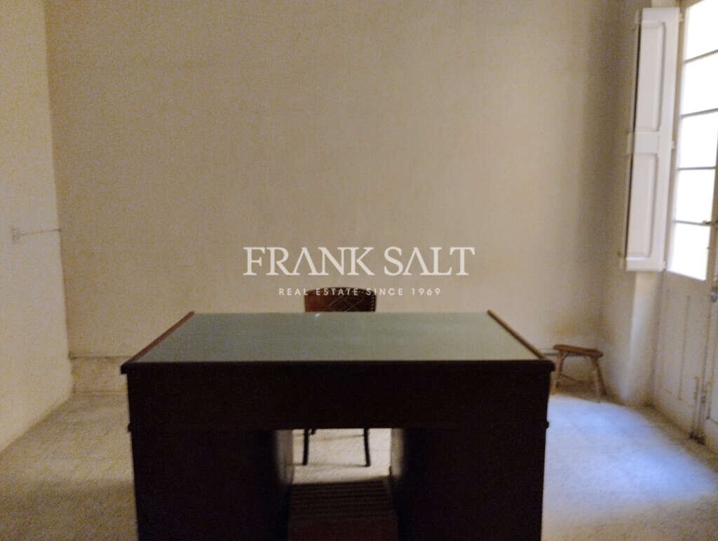 Rabat, 4 Bedrooms Bedrooms, ,1 BathroomBathrooms,For Sale,FRSA-216279