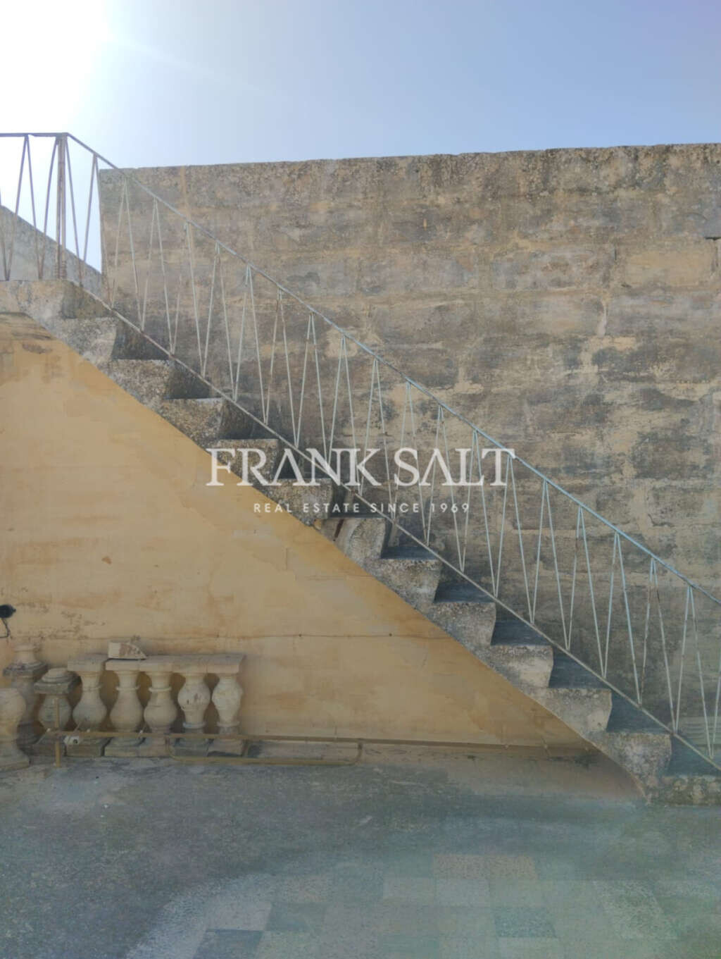 Rabat, 4 Bedrooms Bedrooms, ,1 BathroomBathrooms,For Sale,FRSA-216279