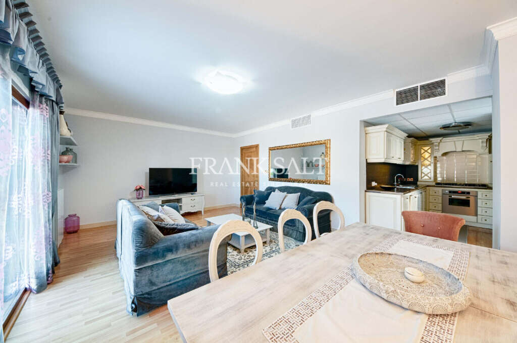 Mellieha, 5 Bedrooms Bedrooms, ,2 BathroomsBathrooms,For Sale,FRSA-039585