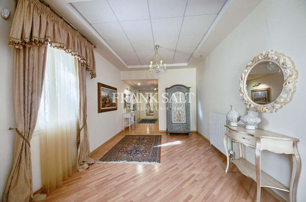 Mellieha, 5 Bedrooms Bedrooms, ,2 BathroomsBathrooms,For Sale,FRSA-039585