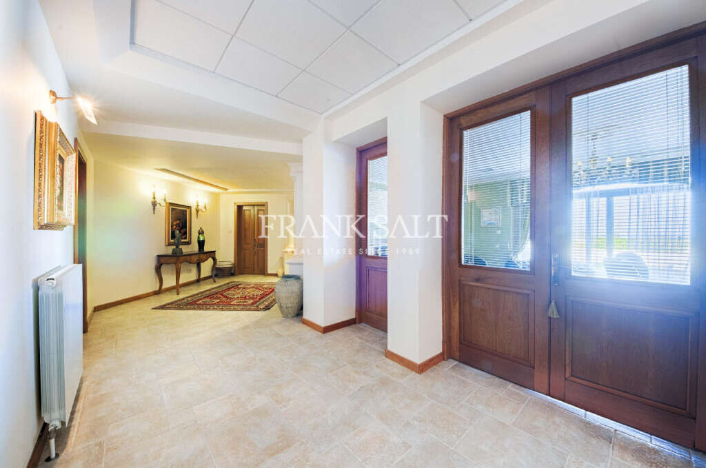 Mellieha, 5 Bedrooms Bedrooms, ,2 BathroomsBathrooms,For Sale,FRSA-039585