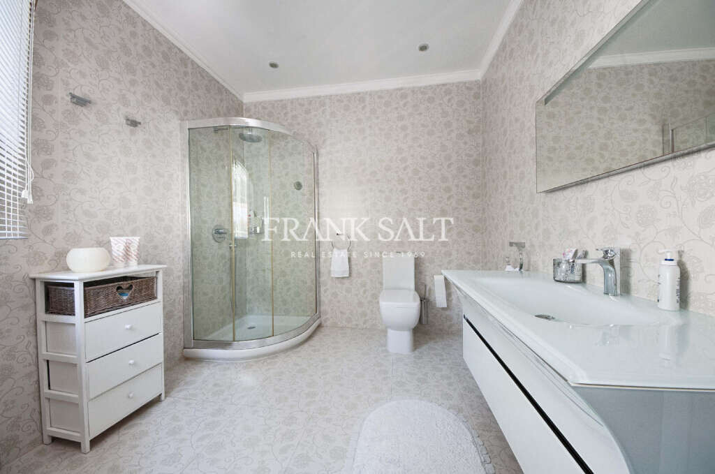 Mellieha, 5 Bedrooms Bedrooms, ,2 BathroomsBathrooms,For Sale,FRSA-039585