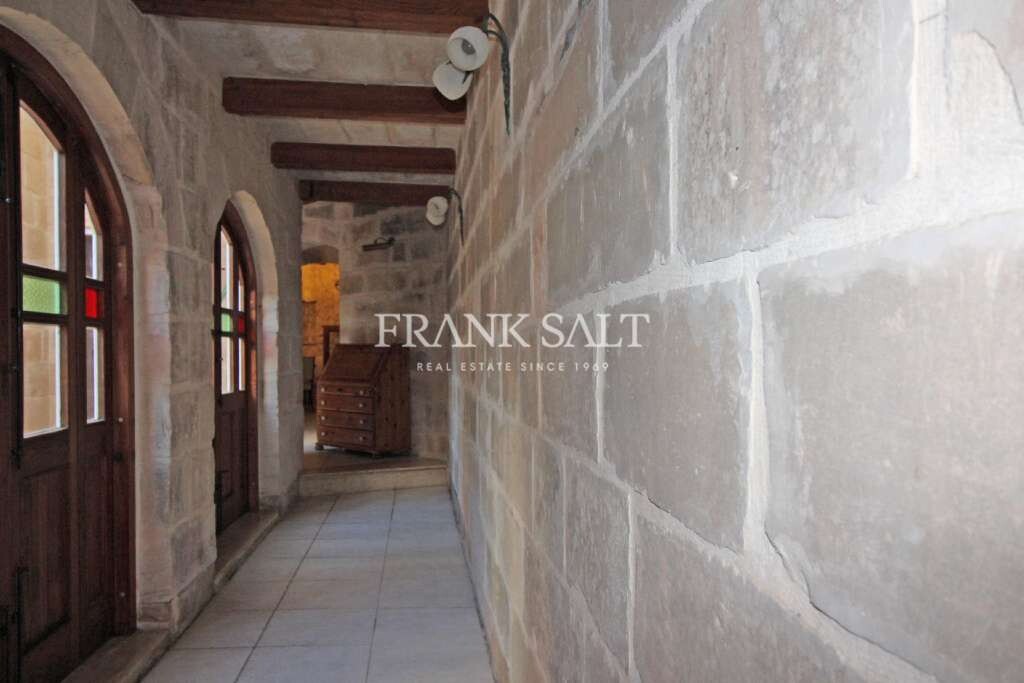 Rabat, 3 Bedrooms Bedrooms, ,2 BathroomsBathrooms,For Sale,FRSA-413524