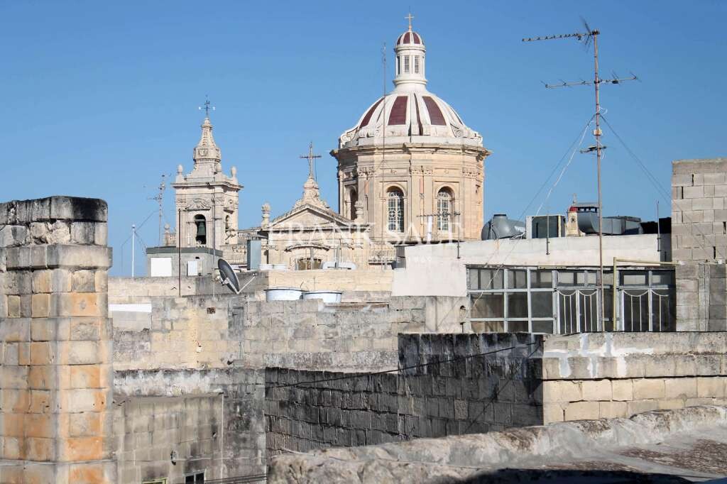 Rabat, 3 Bedrooms Bedrooms, ,2 BathroomsBathrooms,For Sale,FRSA-413524