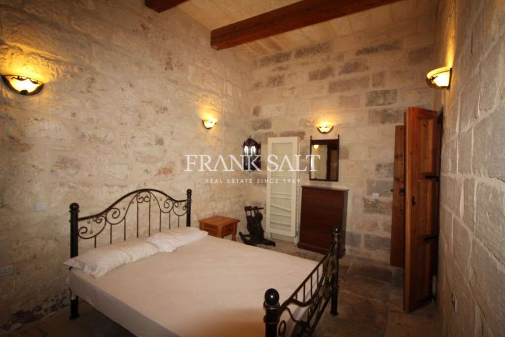 Rabat, 3 Bedrooms Bedrooms, ,2 BathroomsBathrooms,For Sale,FRSA-413524