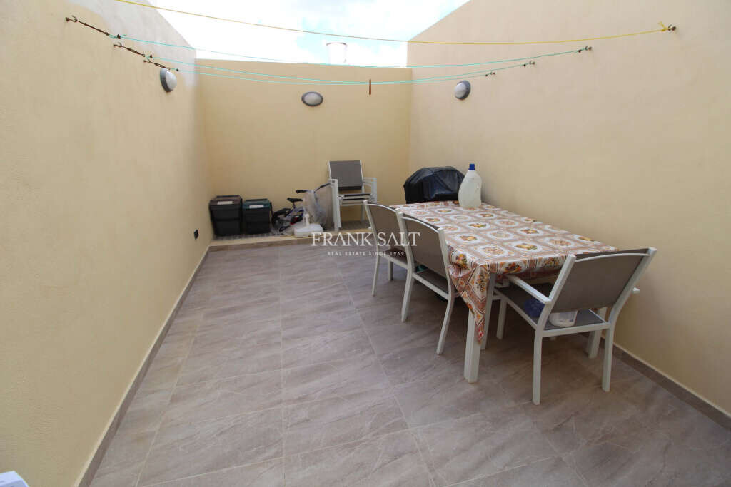 Gharb, Gozo, 3 Bedrooms Bedrooms, ,1 BathroomBathrooms,For Sale,FRSA-115006