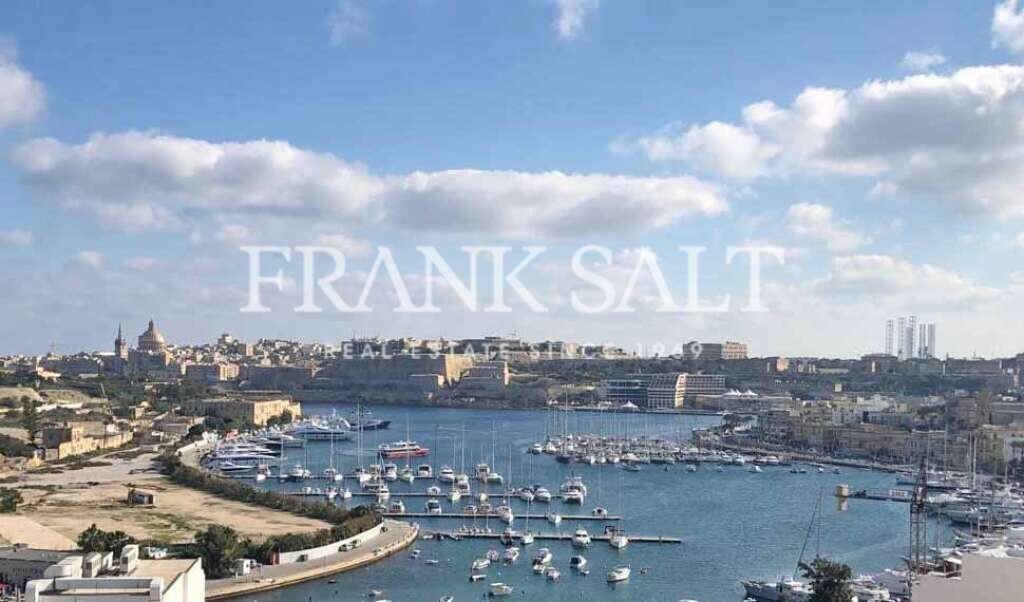 Gzira, 3 Bedrooms Bedrooms, ,1 BathroomBathrooms,For Sale,FRSA-913746
