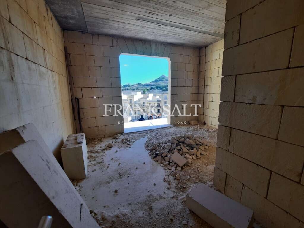Marsalforn, Gozo, 3 Bedrooms Bedrooms, ,For Sale,FRSA-160360