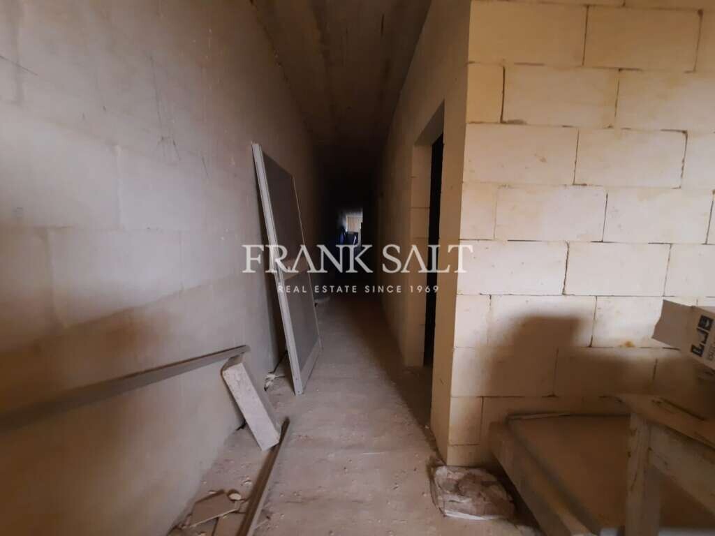 Marsalforn, Gozo, 3 Bedrooms Bedrooms, ,For Sale,FRSA-160360