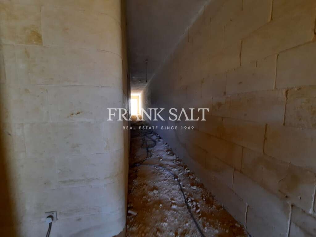 Marsalforn, Gozo, 3 Bedrooms Bedrooms, ,For Sale,FRSA-160360